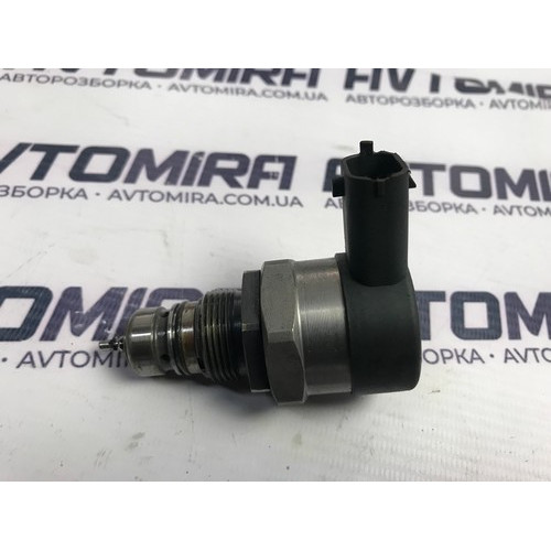 Датчик давления топлива Opel Astra H 2004-2010 0281002507
